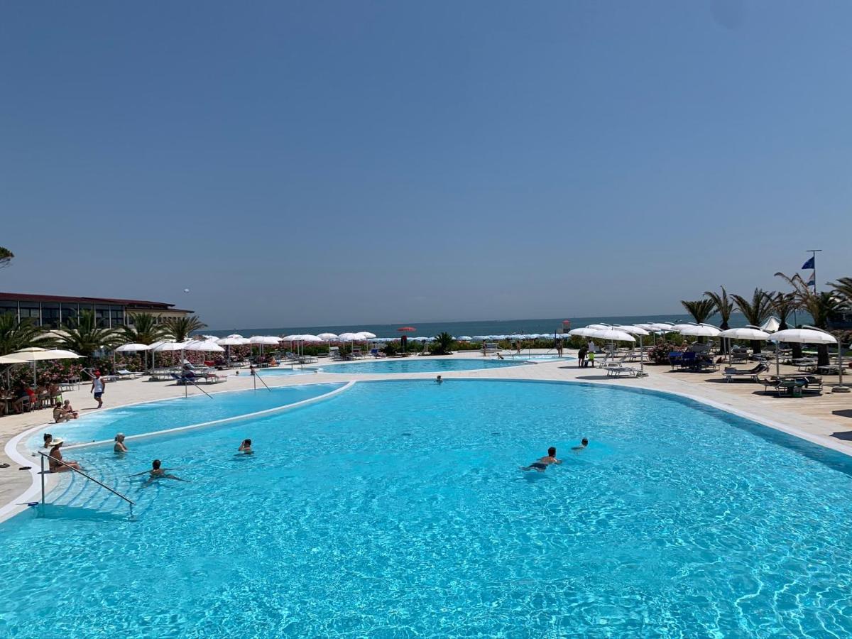 Villa Greif Pineta Lignano Sabbiadoro Exteriör bild