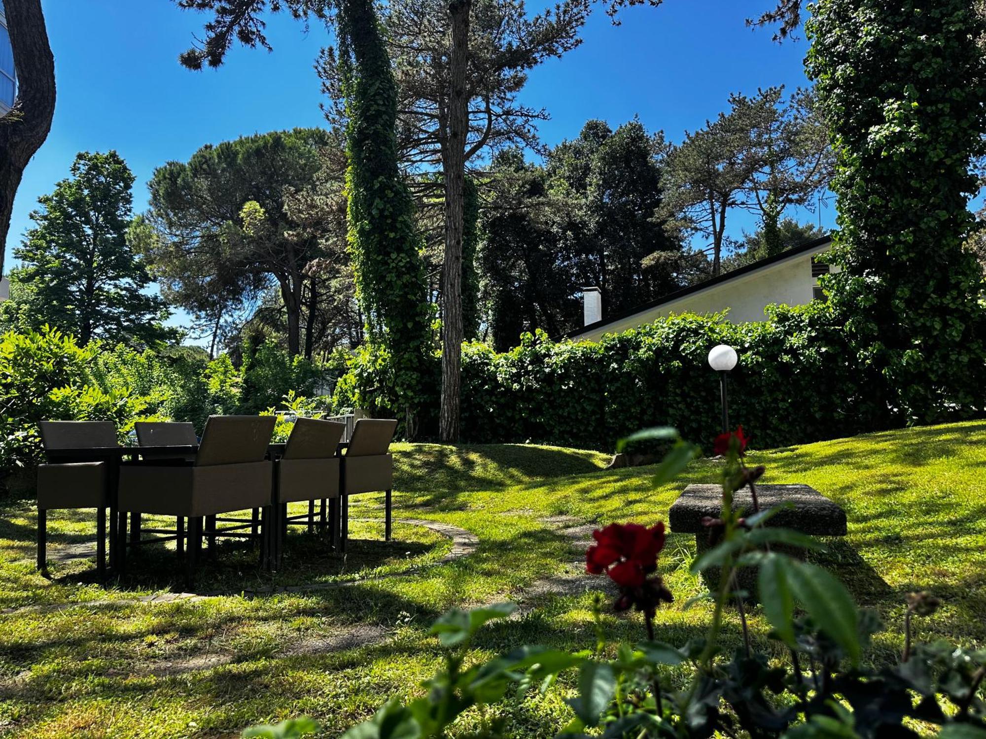 Villa Greif Pineta Lignano Sabbiadoro Exteriör bild